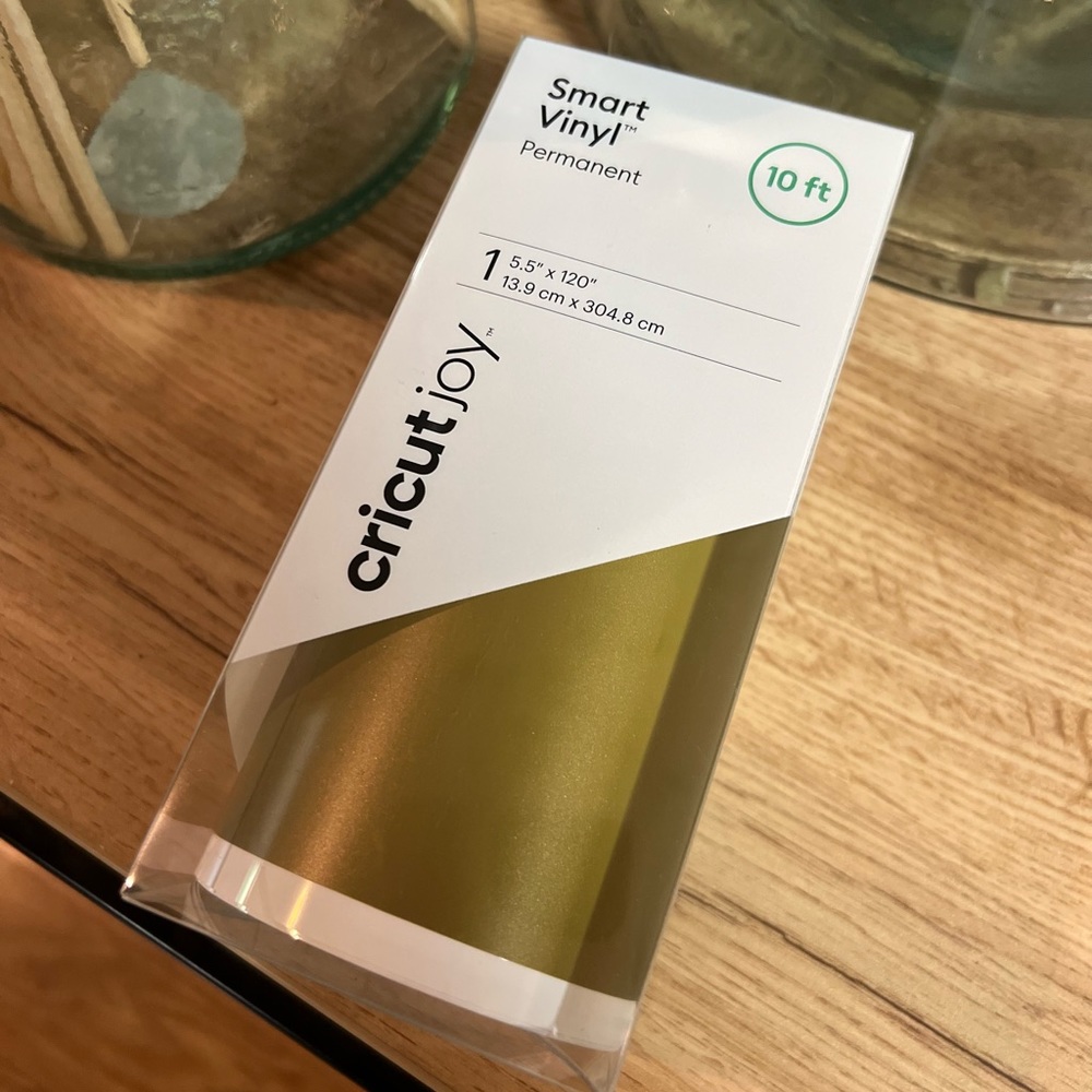 New Cricut Joy gold vinyl